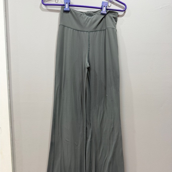 Aeropostale Pants - Aeropostale Women’s Gray High-Waisted Wide Leg Yoga Pants Size Small